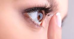 Should I wear contact lenses during the Coronavirus pandemic?